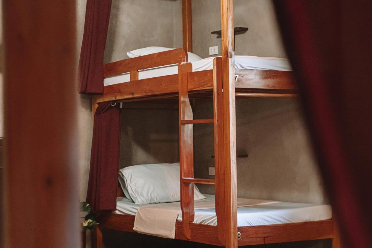 סיקיהור Fable Hostel מראה חיצוני תמונה