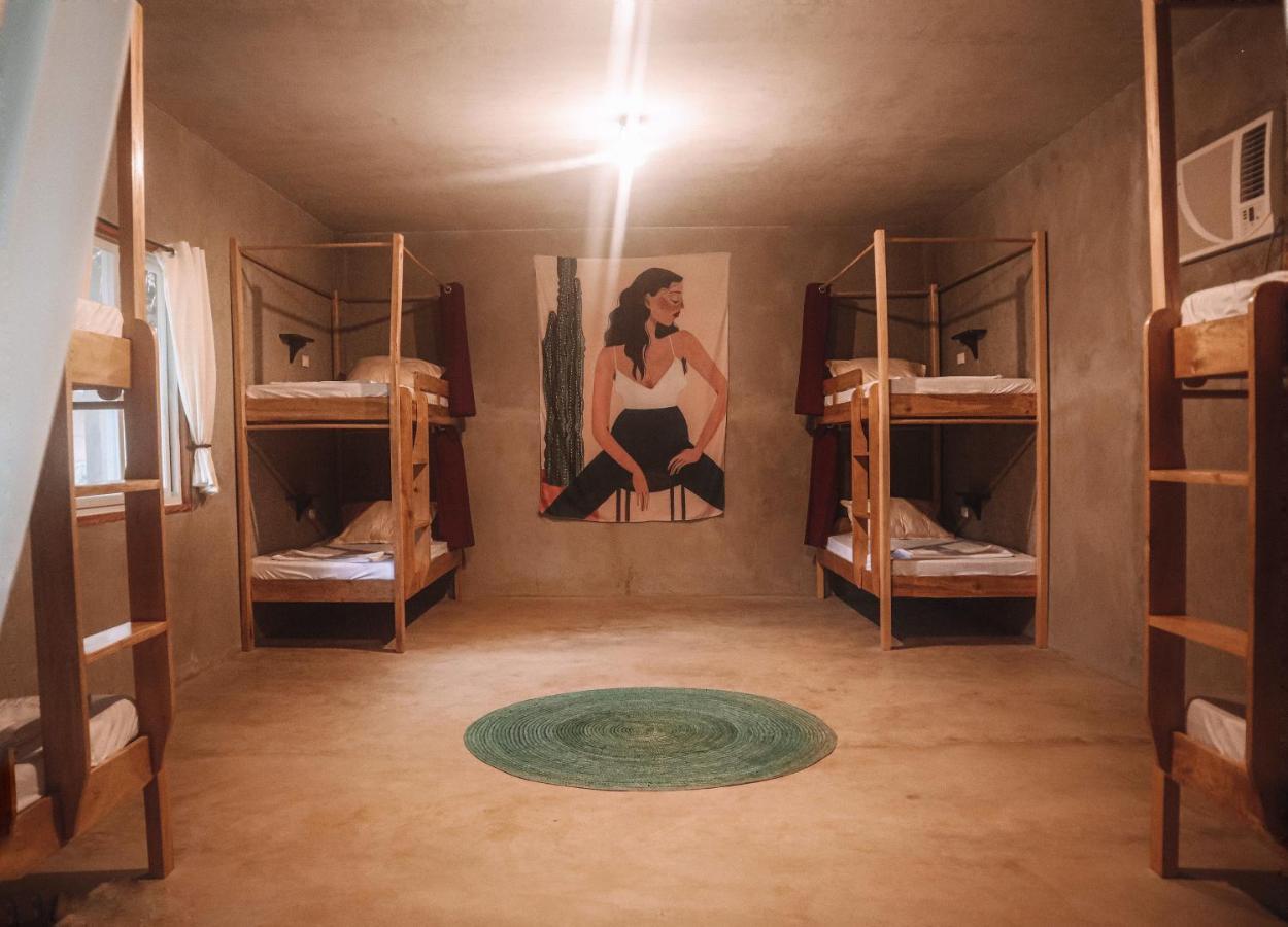 סיקיהור Fable Hostel מראה חיצוני תמונה