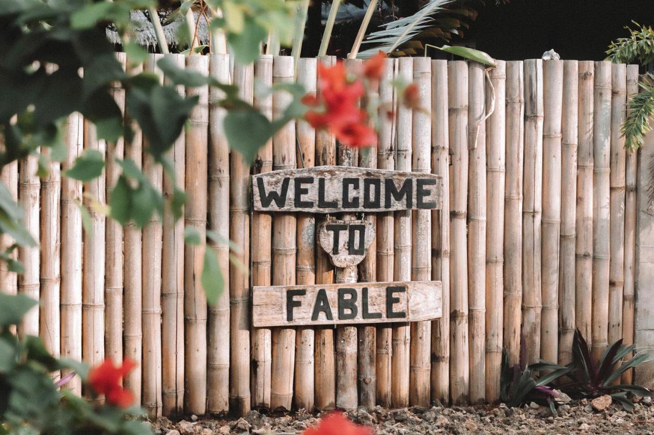סיקיהור Fable Hostel מראה חיצוני תמונה