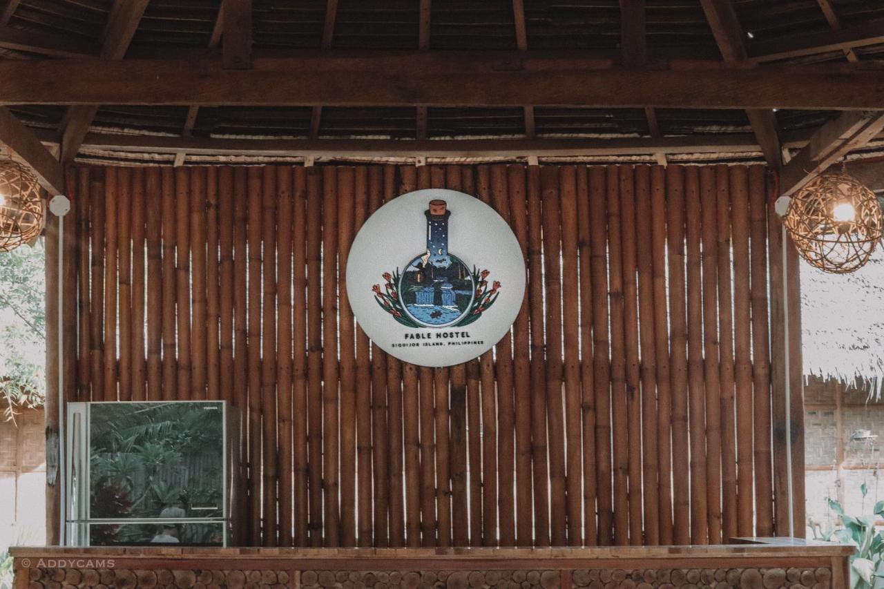 סיקיהור Fable Hostel מראה חיצוני תמונה