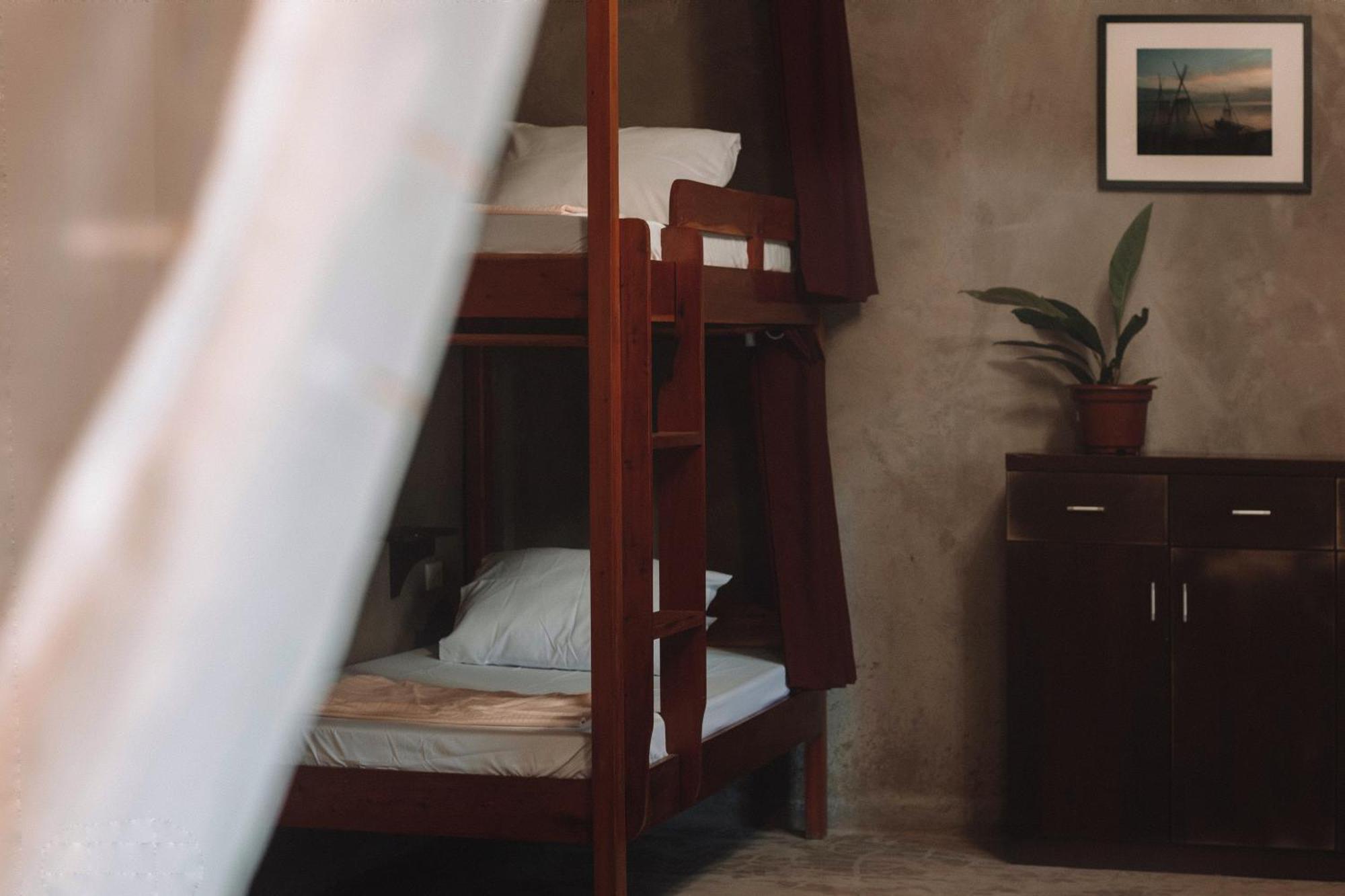סיקיהור Fable Hostel מראה חיצוני תמונה